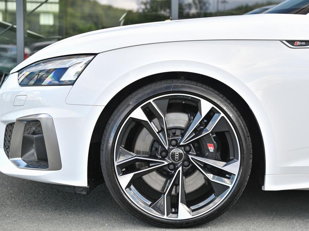 Audi S5