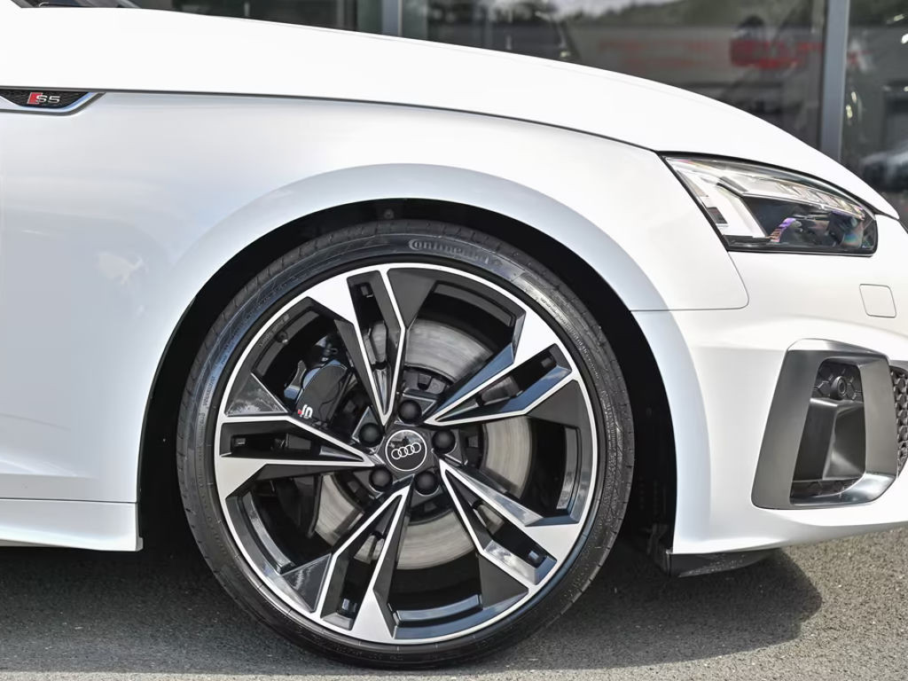 Audi S5