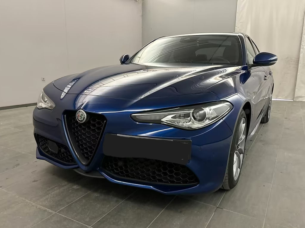 Alfa Romeo Giulia Super AT8