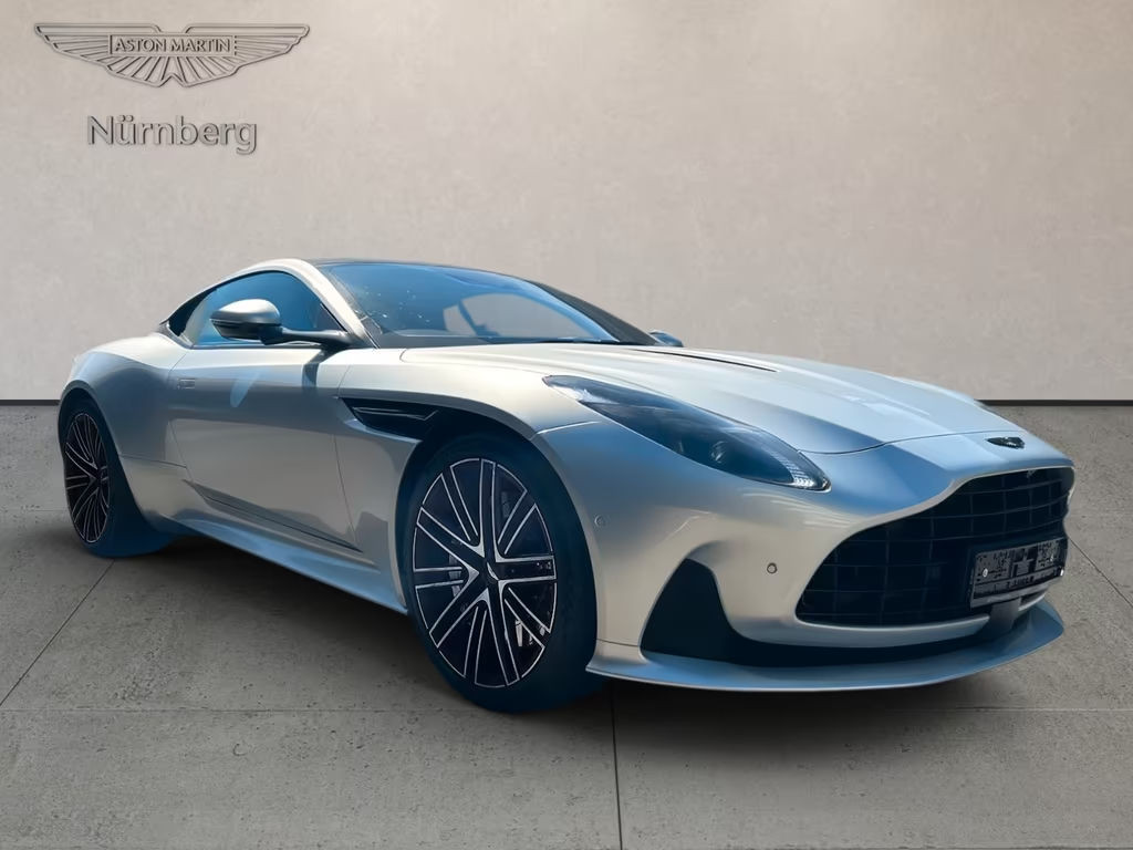 Aston Martin DB12