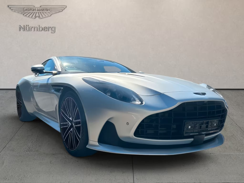 Aston Martin DB12