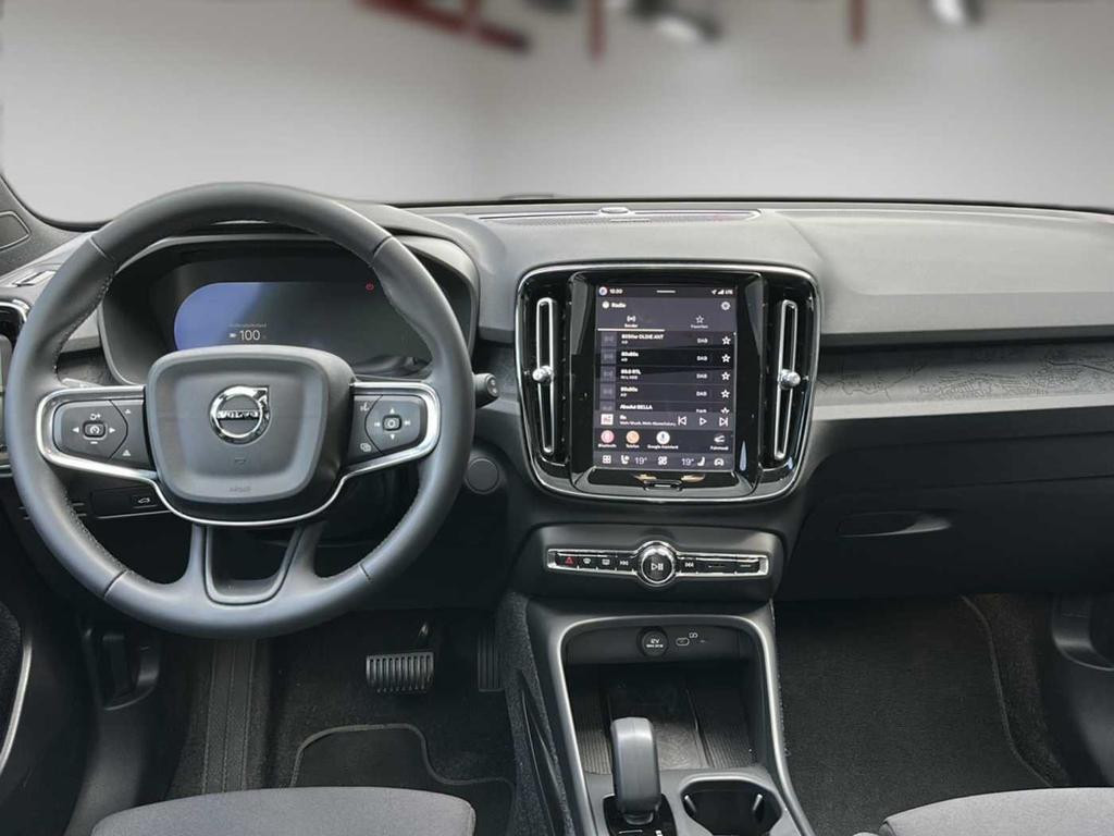Volvo EX40