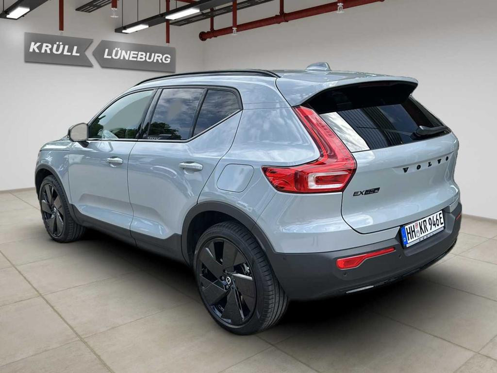 Volvo EX40