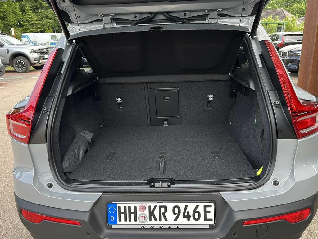Volvo EX40