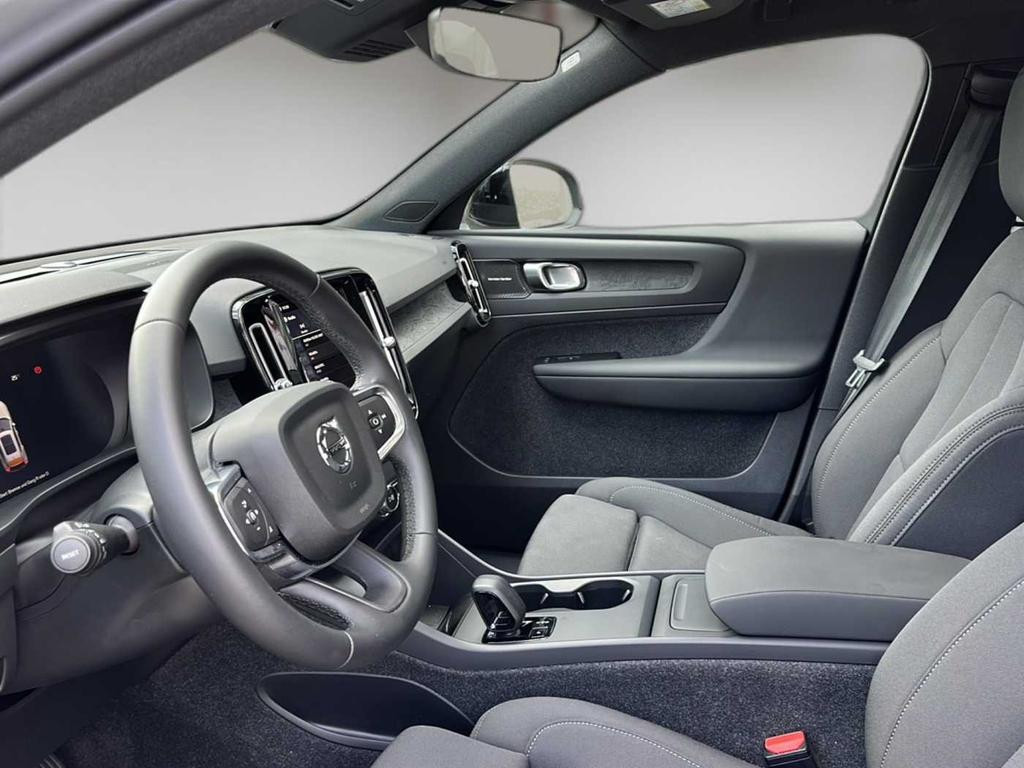 Volvo EX40