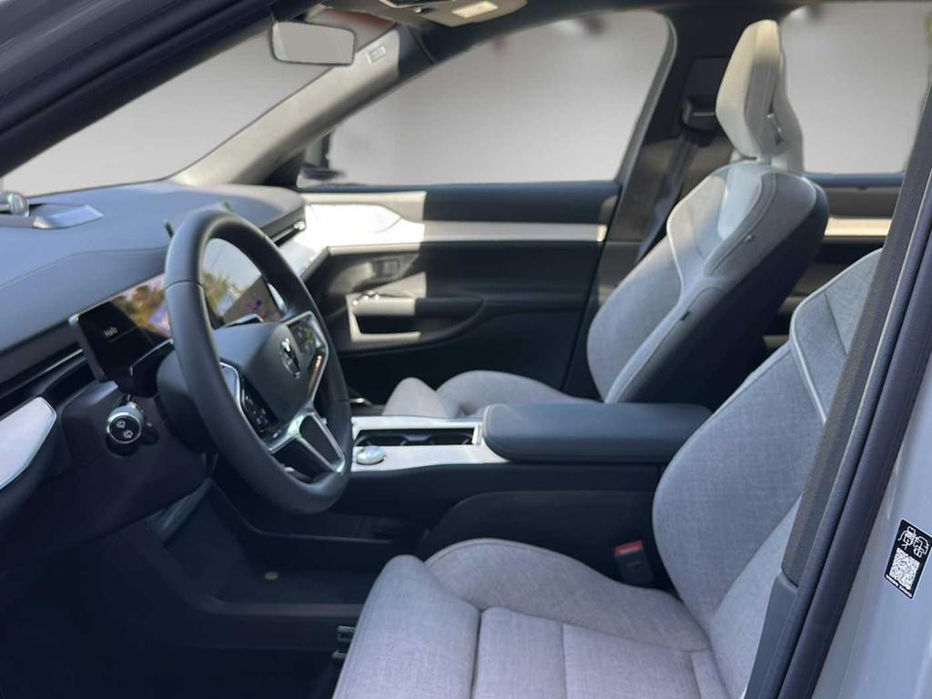 Volvo EX90