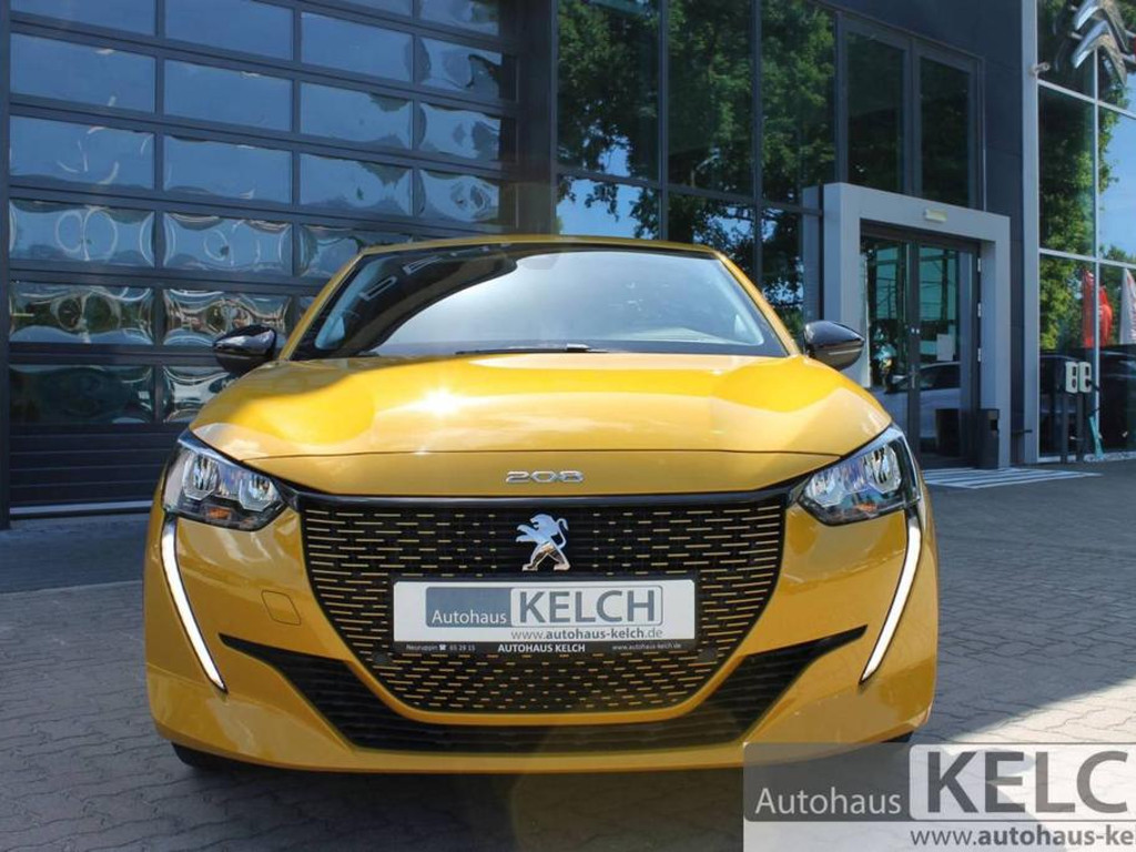 Peugeot e-208