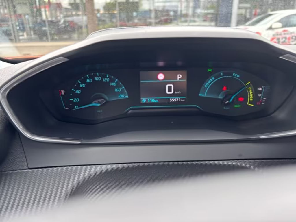 Peugeot e-2008