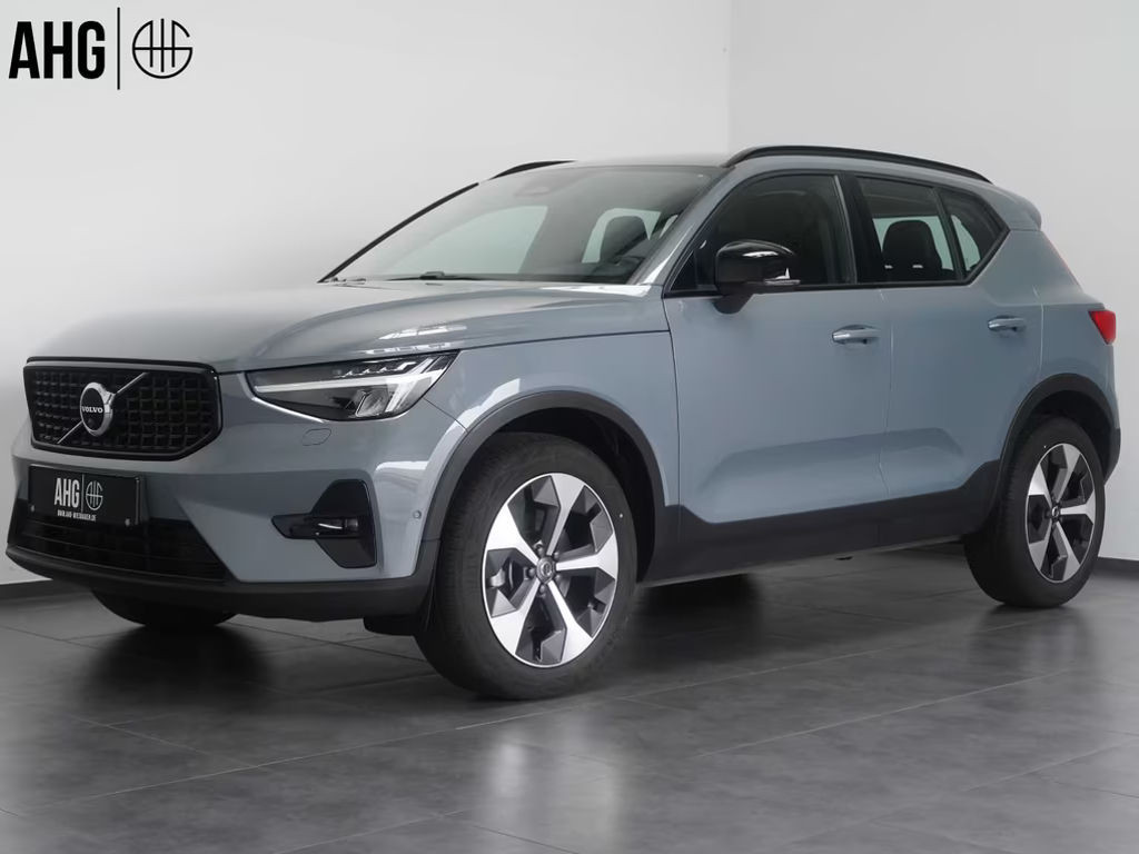 Volvo XC40 Plus Dark