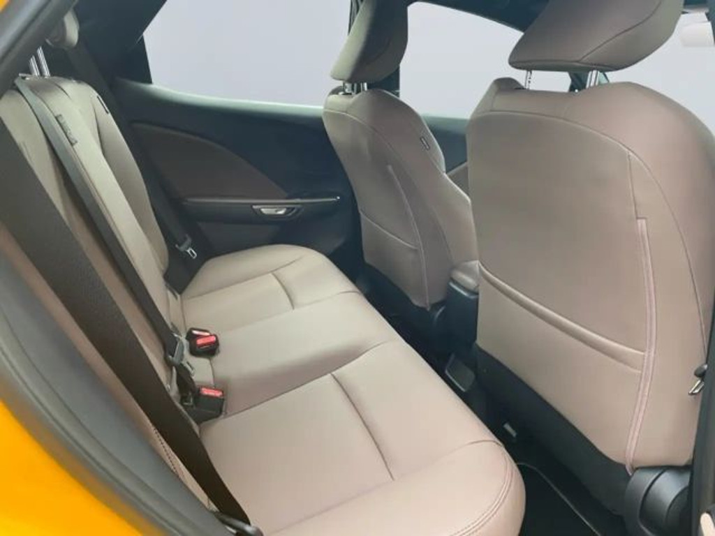 Lexus LBX