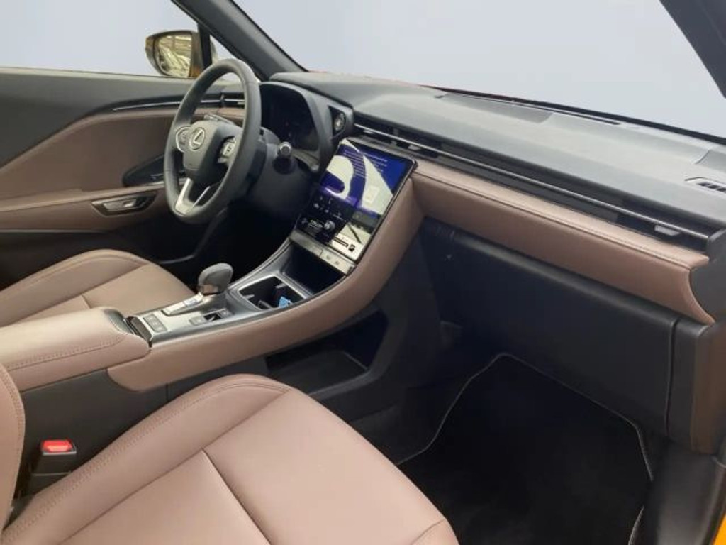 Lexus LBX