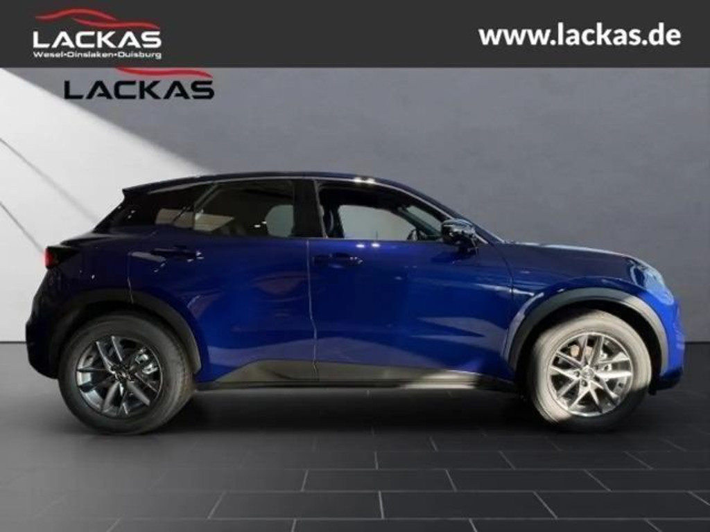 Lexus LBX