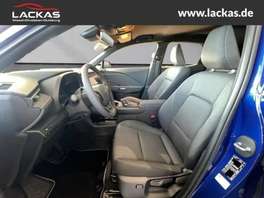 Lexus LBX