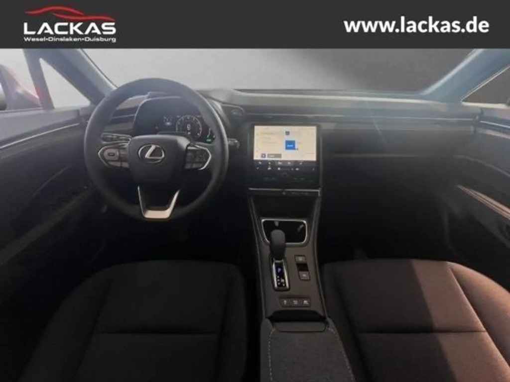 Lexus LBX