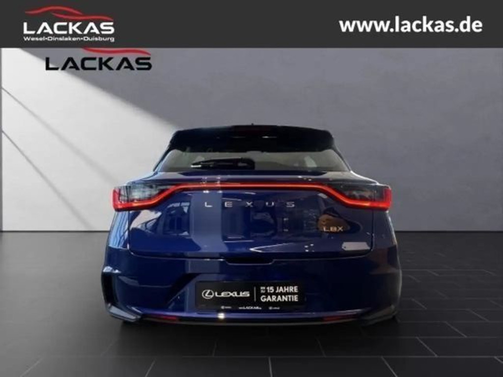 Lexus LBX