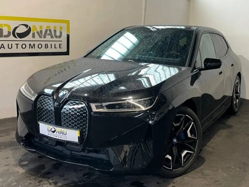BMW iX xDrive40