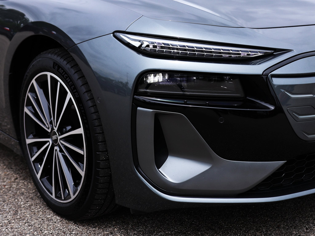 Audi A6 e-tron