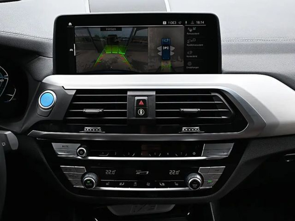 BMW iX3