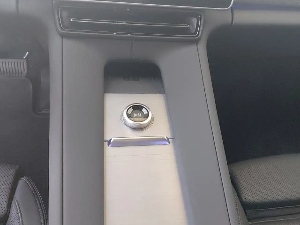 Polestar 4