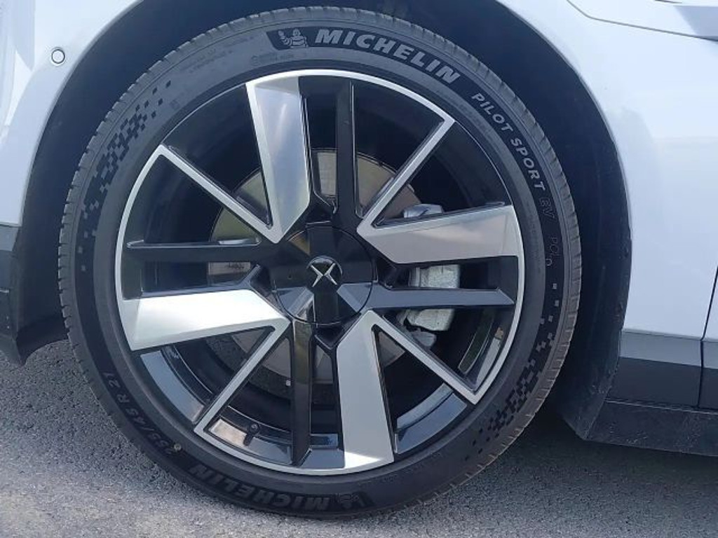 Polestar 4