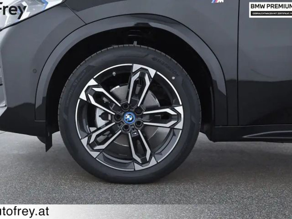 BMW iX2