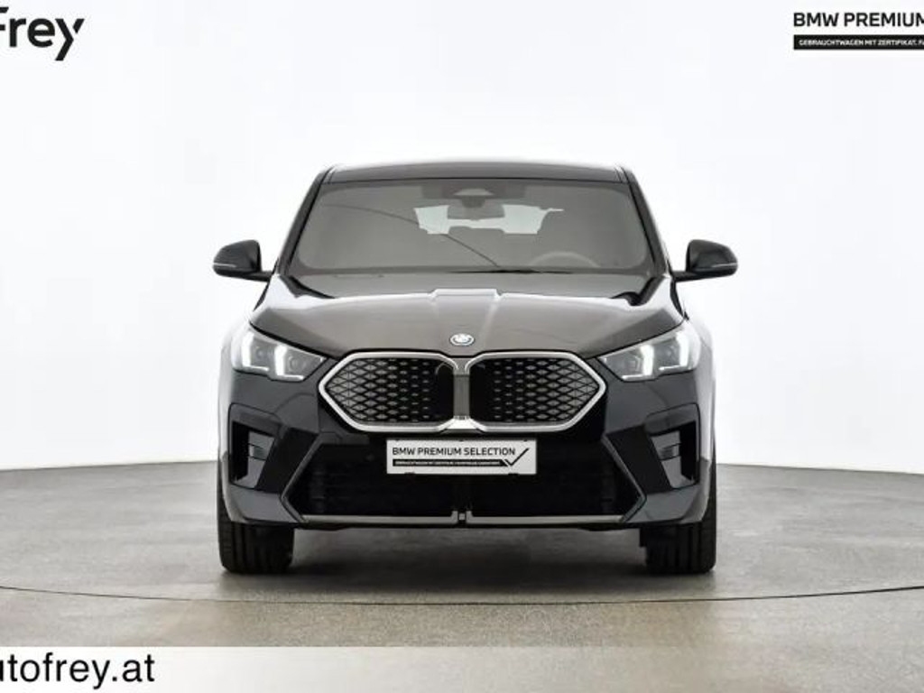 BMW iX2