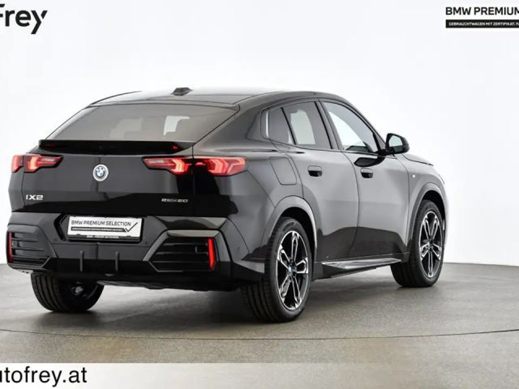 BMW iX2