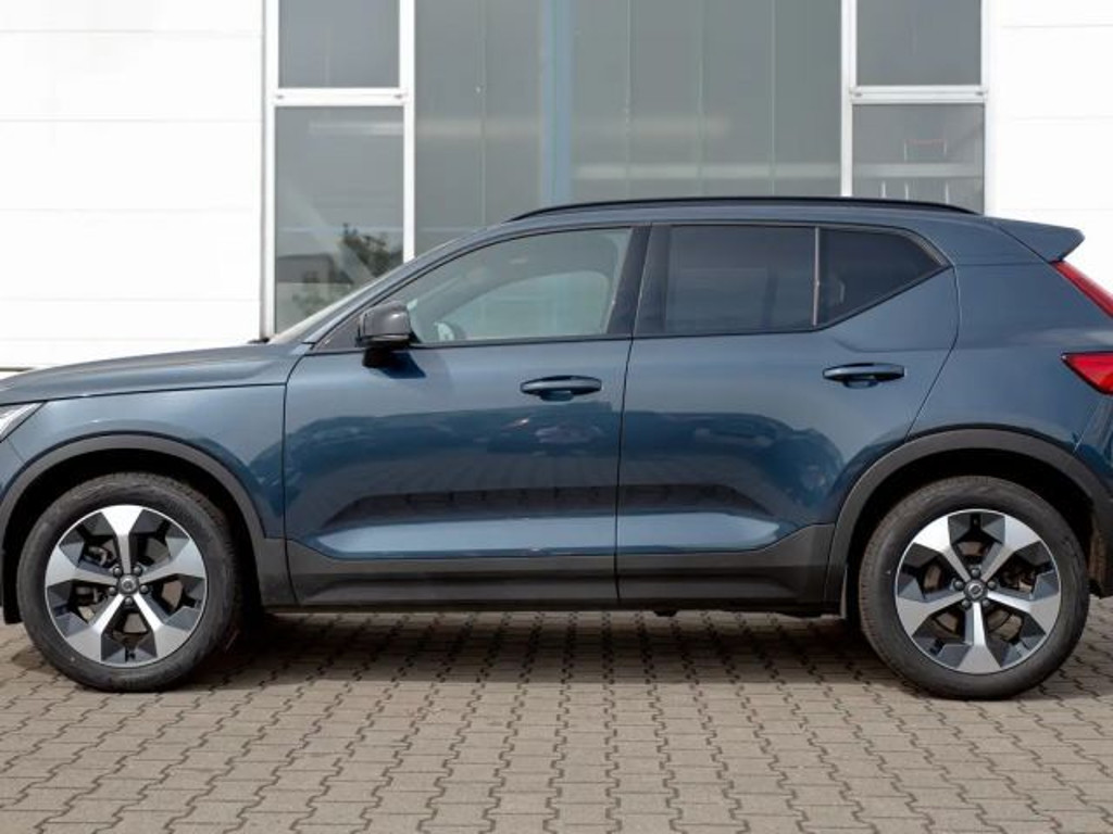 Volvo XC40 Plus Dark