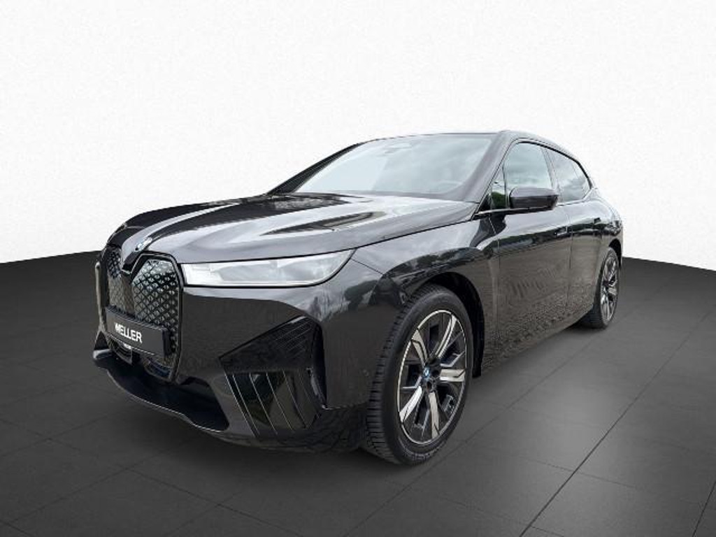 BMW iX xDrive40