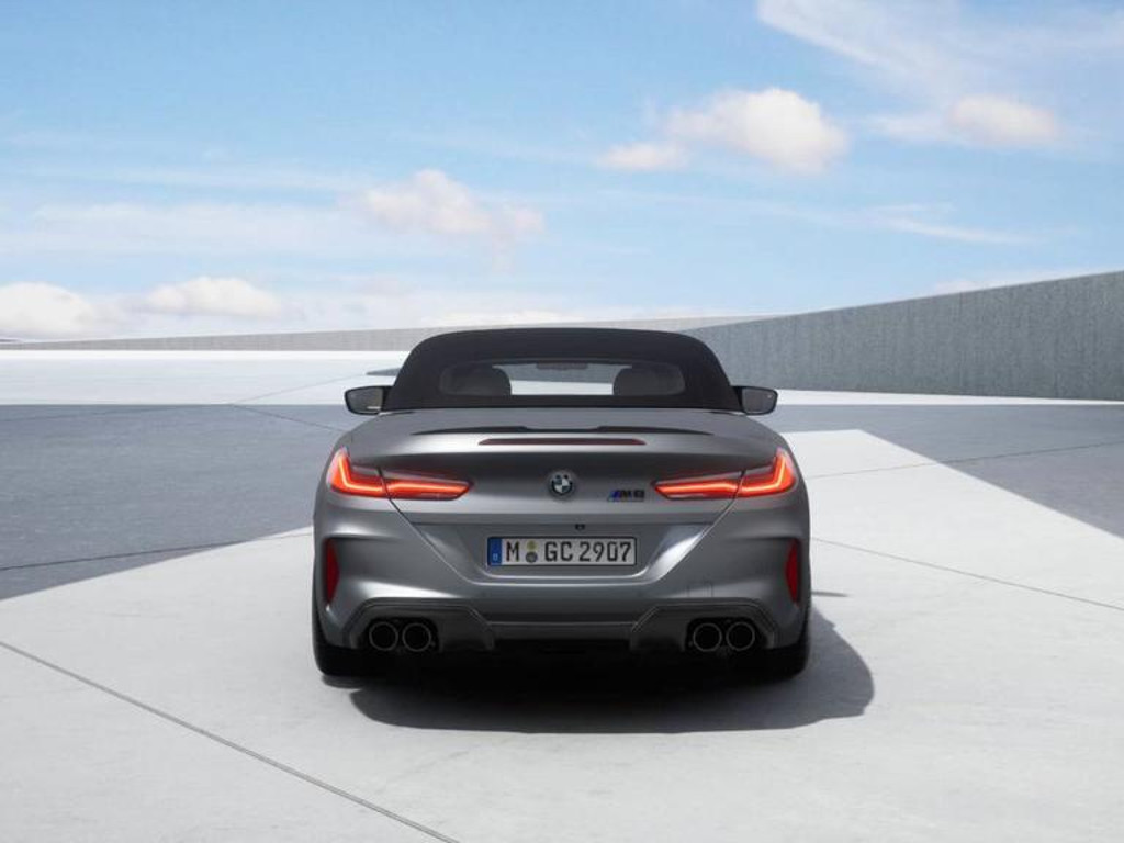 BMW M8