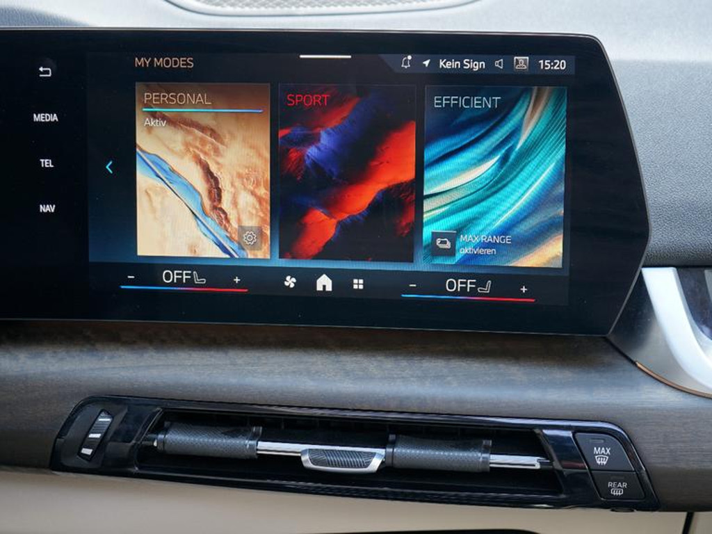 BMW iX1