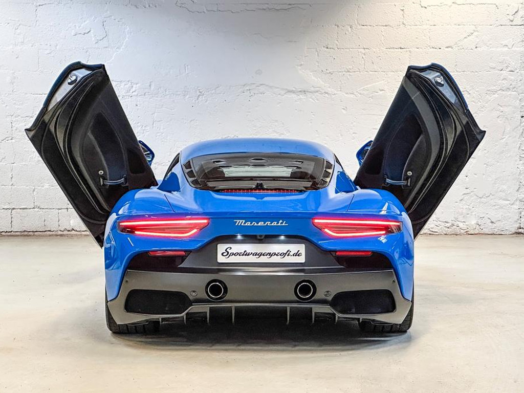 Maserati MC20