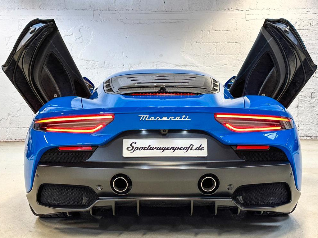 Maserati MC20