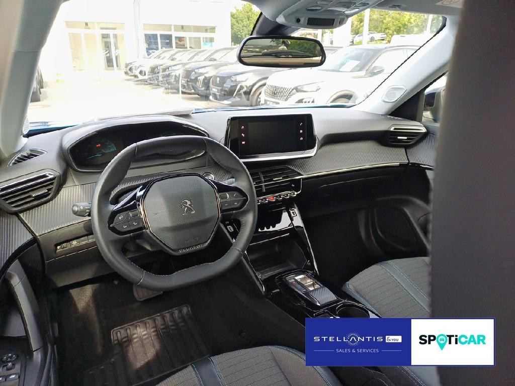 Peugeot e-2008