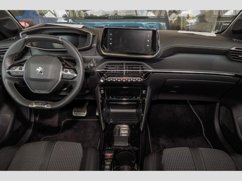 Peugeot e-208