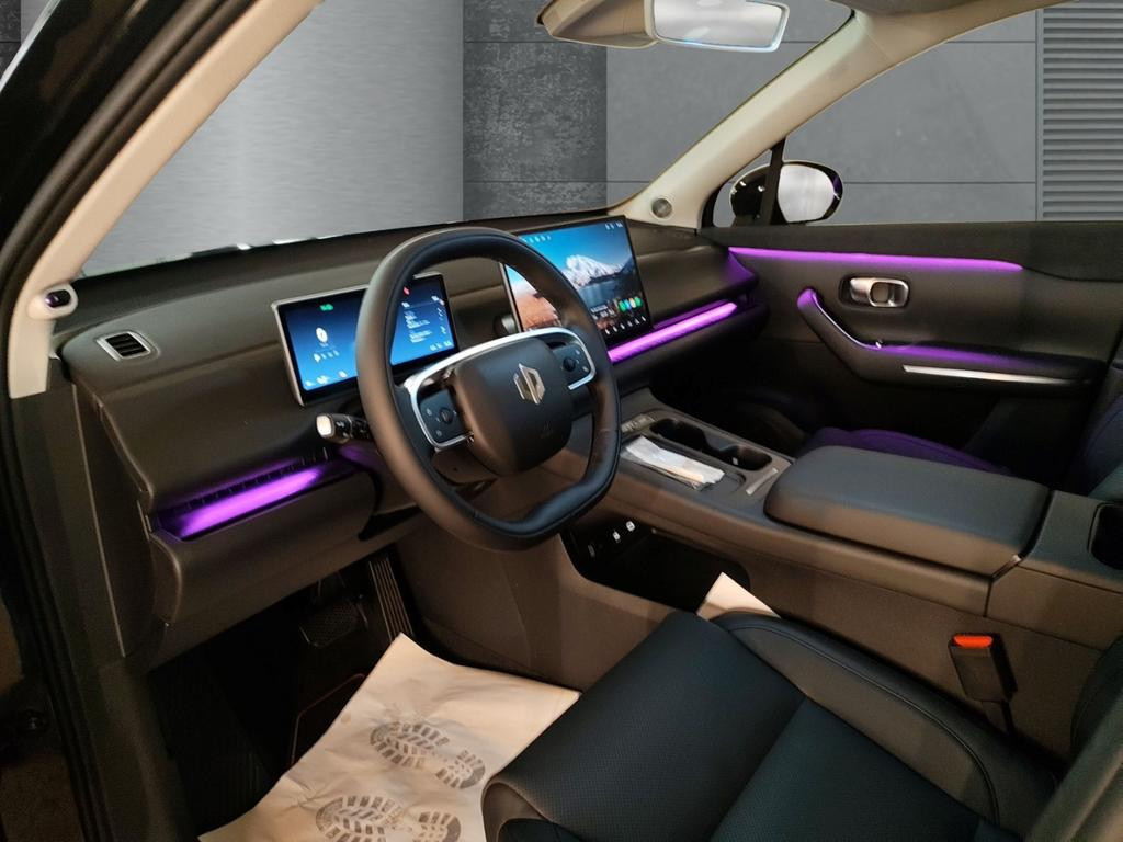 Leapmotor C10