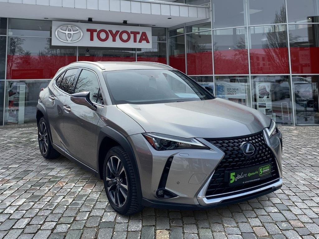 Lexus UX