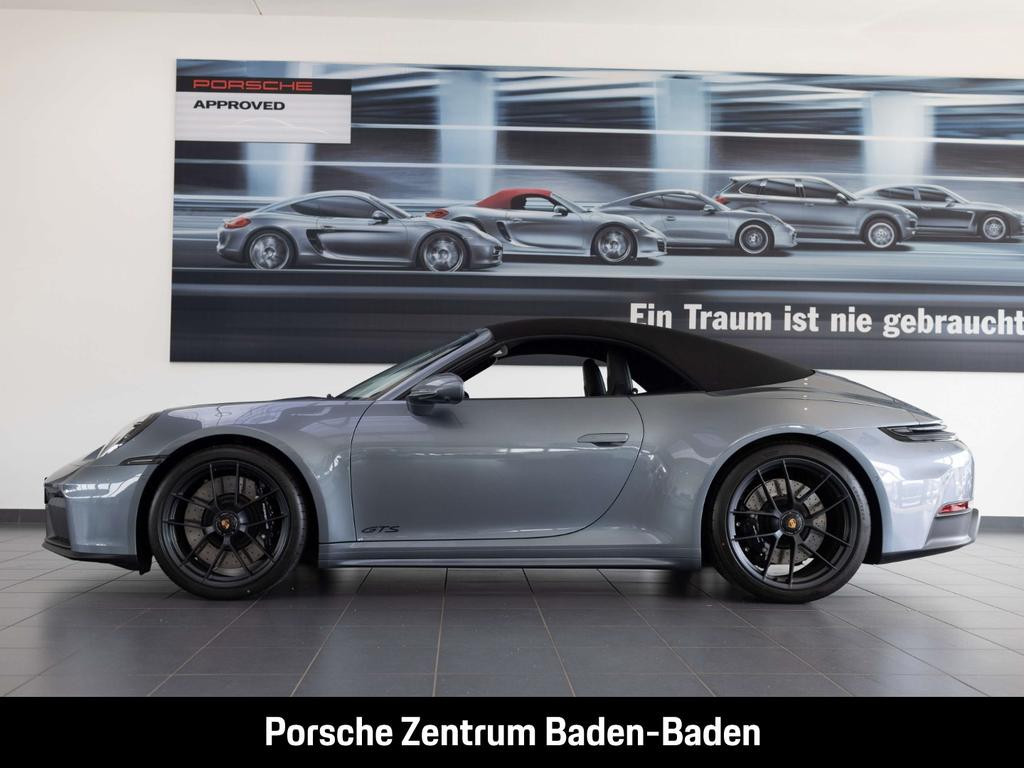 Porsche 911 GTS 4 992 Carrera Cabriolet