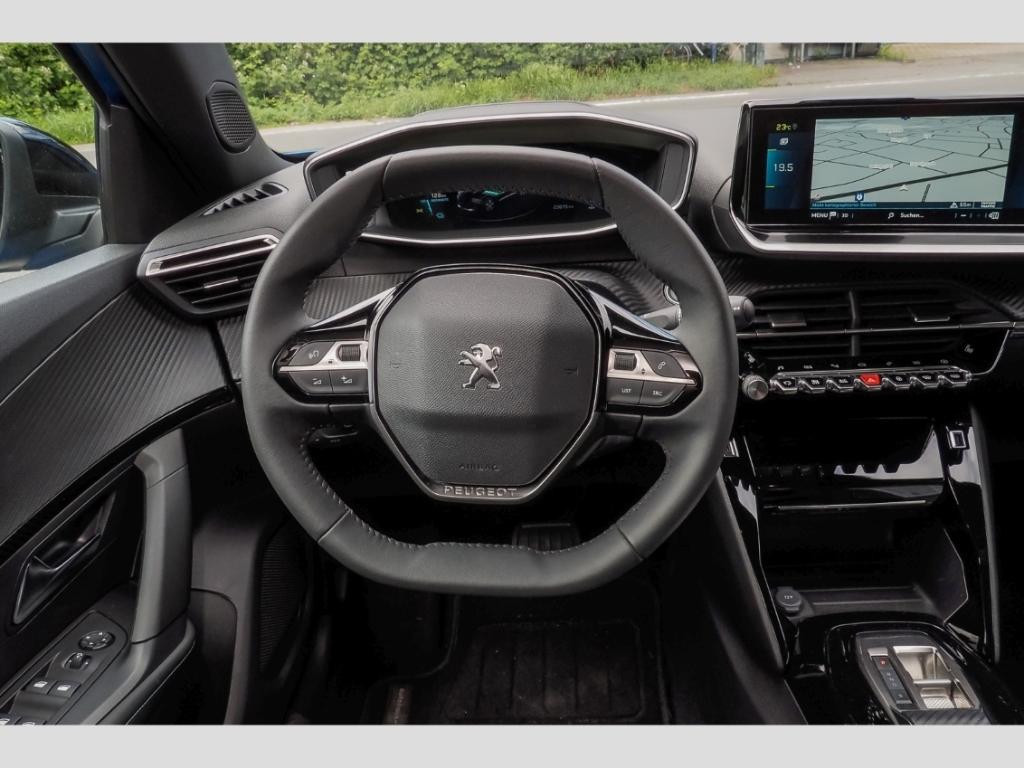 Peugeot e-2008