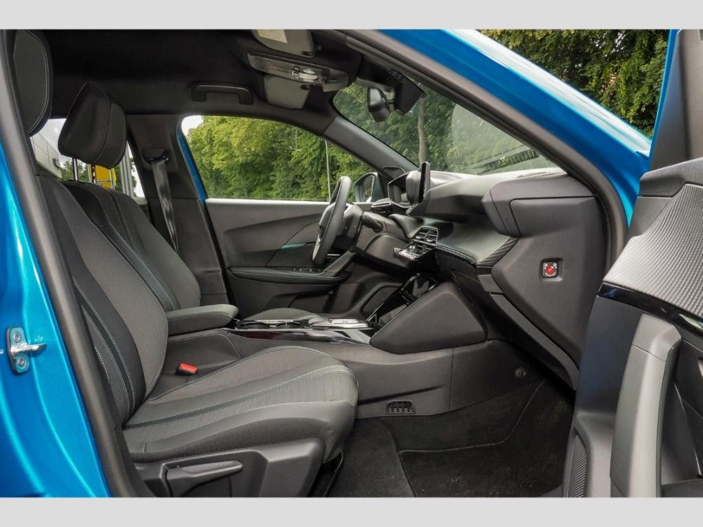 Peugeot e-2008