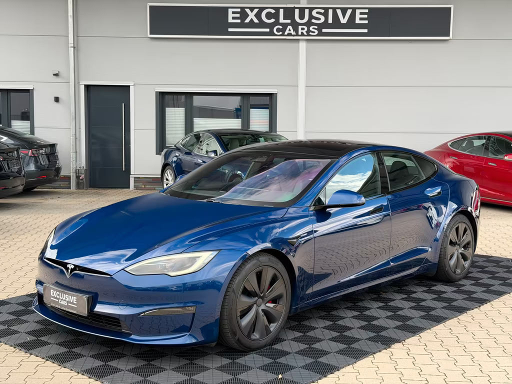 Tesla Model S Plaid