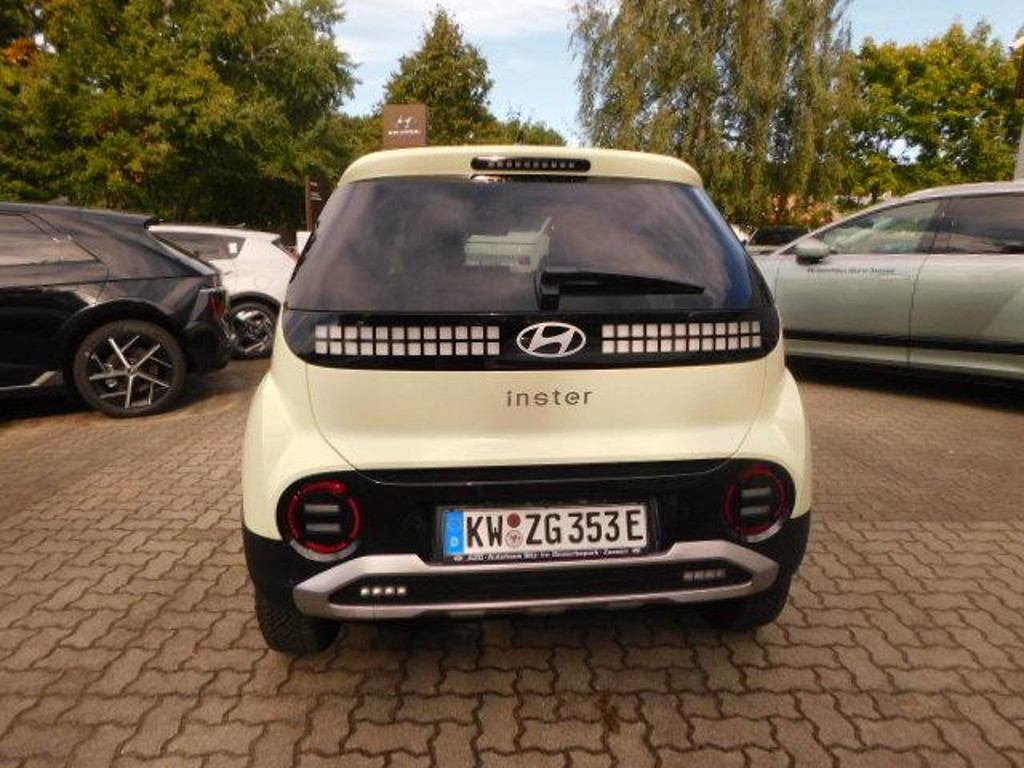 Hyundai INSTER