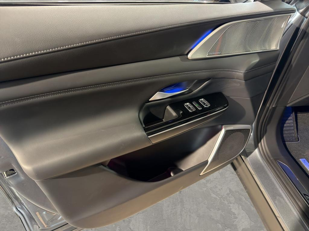 Xpeng G9