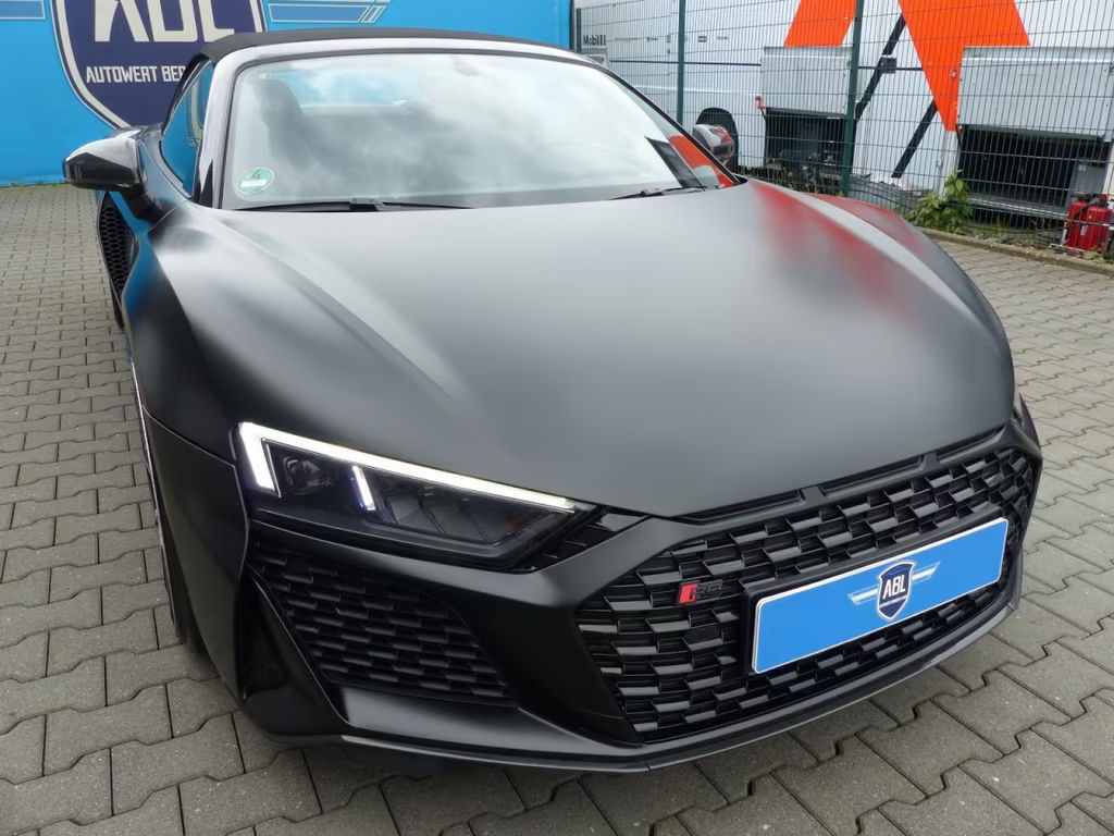 Audi R8