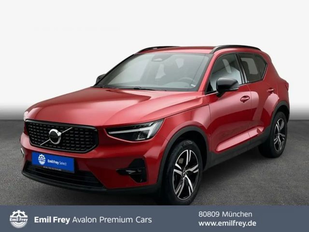 Volvo XC40 AWD Plus Dark
