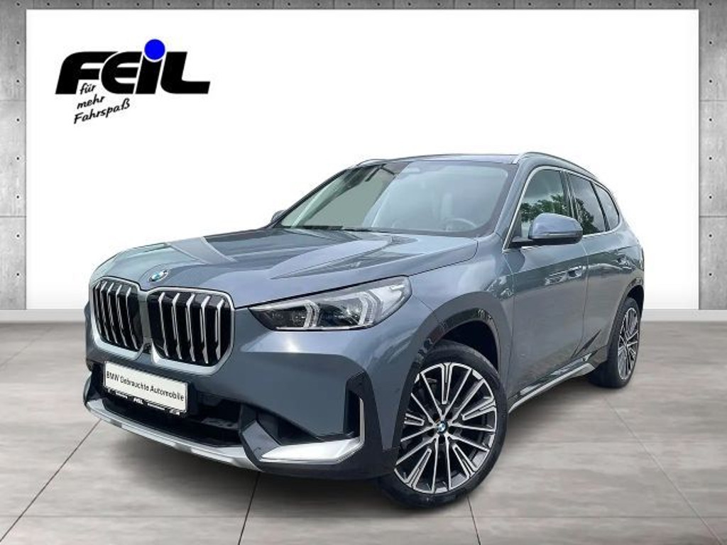BMW X1 xDrive23i   xLine Head-Up HK HiFi DAB LED
