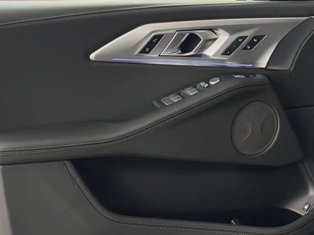 BMW XM