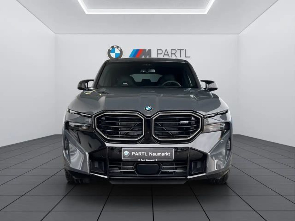 BMW XM