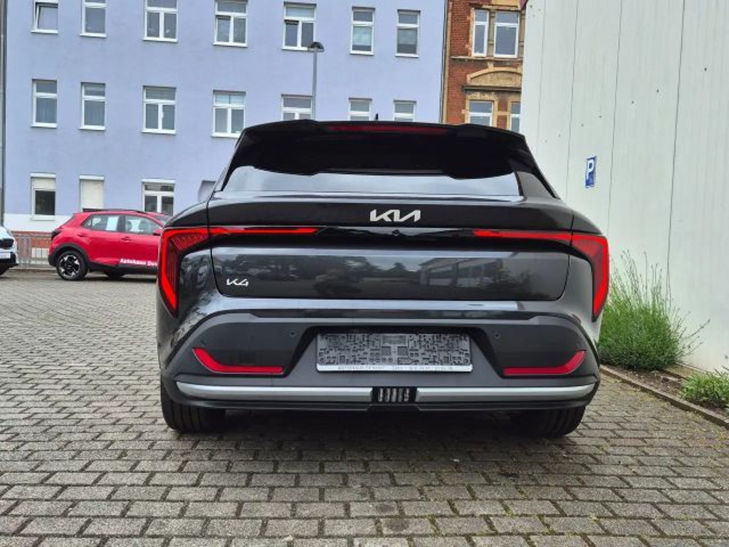 Kia K4