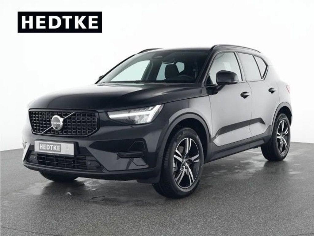 Volvo XC40 Plus Dark